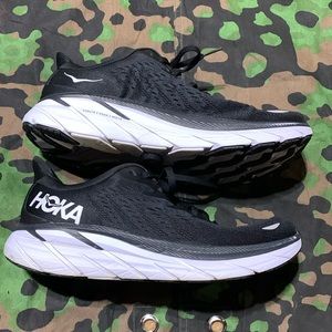 Hoka One Clifton 8 Women’s Size 10 Running Shoes Black White